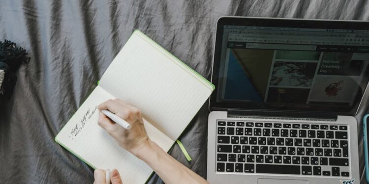 How to Start a Freelance Writing Business in India: Skills, Clients, and Financial Planning