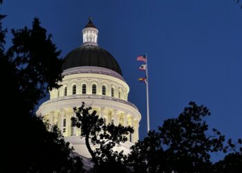 California Governor Signs Executive Order to Address AI-Driven Workforce Disruption