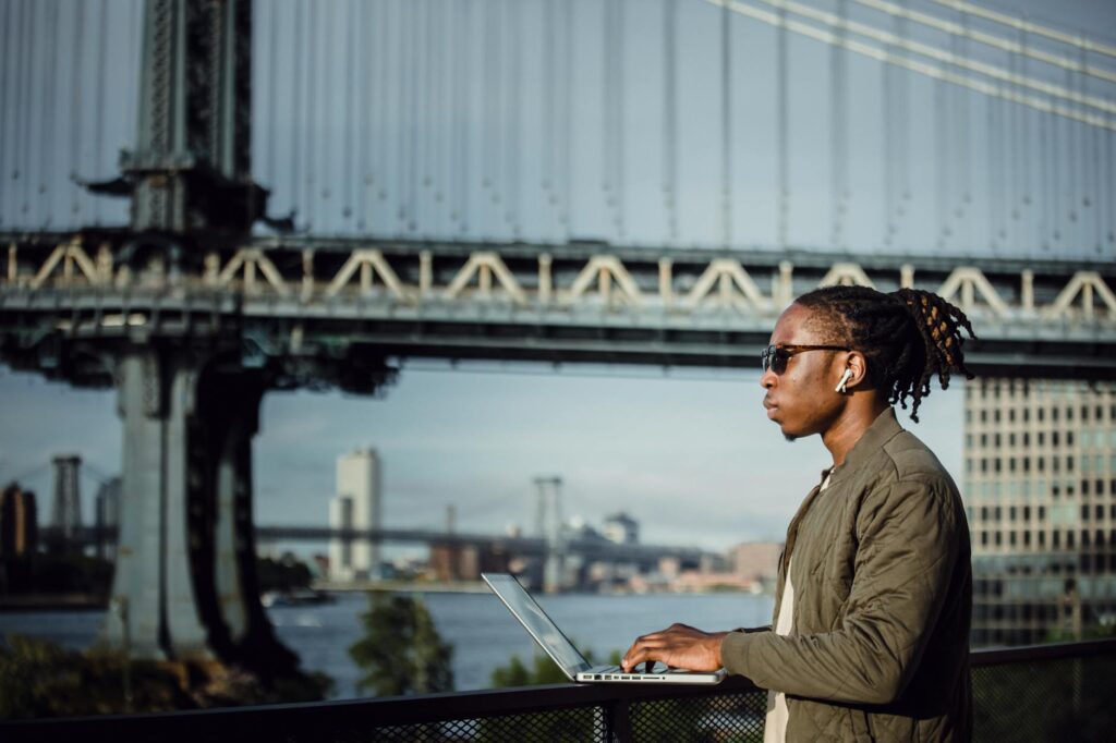 Choosing the Right Freelance Platform: 7 Essential Questions to Ask