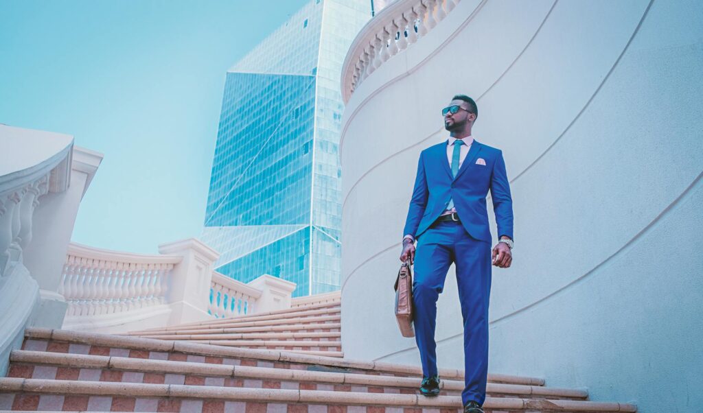 Crafting a Career-Winning Elevator Pitch: A 3-Step Formula to Success