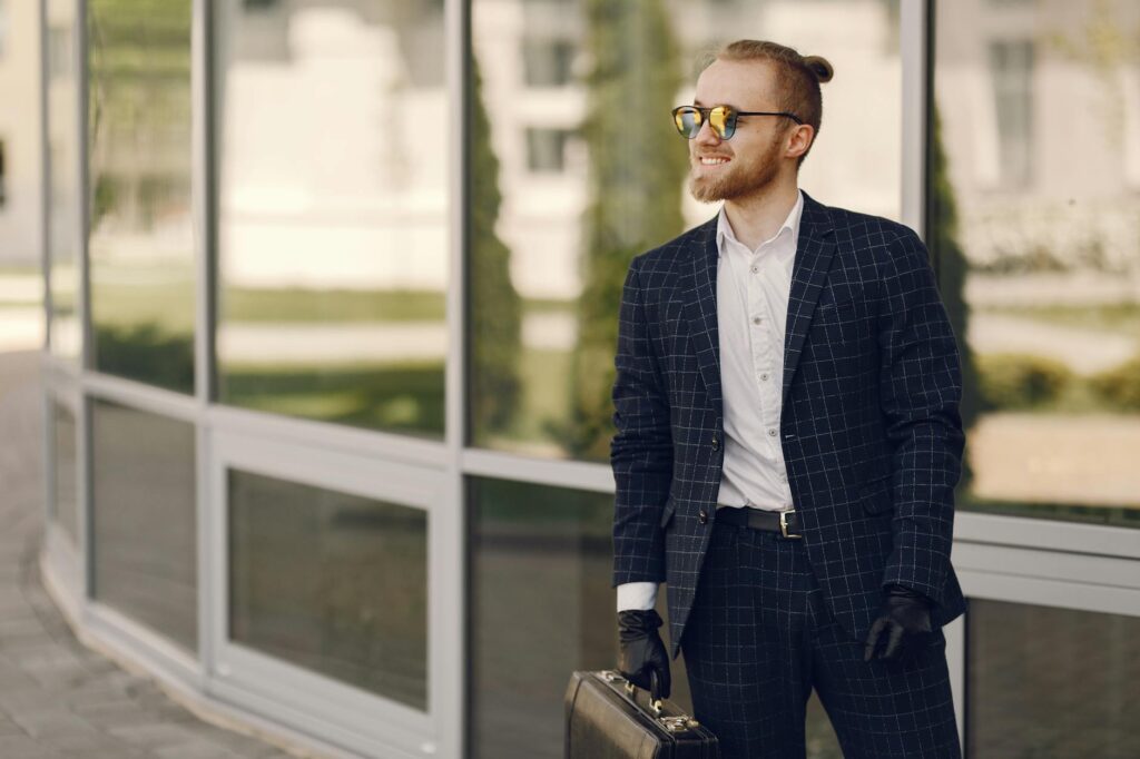 Crafting a Compelling Elevator Pitch for Remote Job Interviews: 7 Proven Techniques