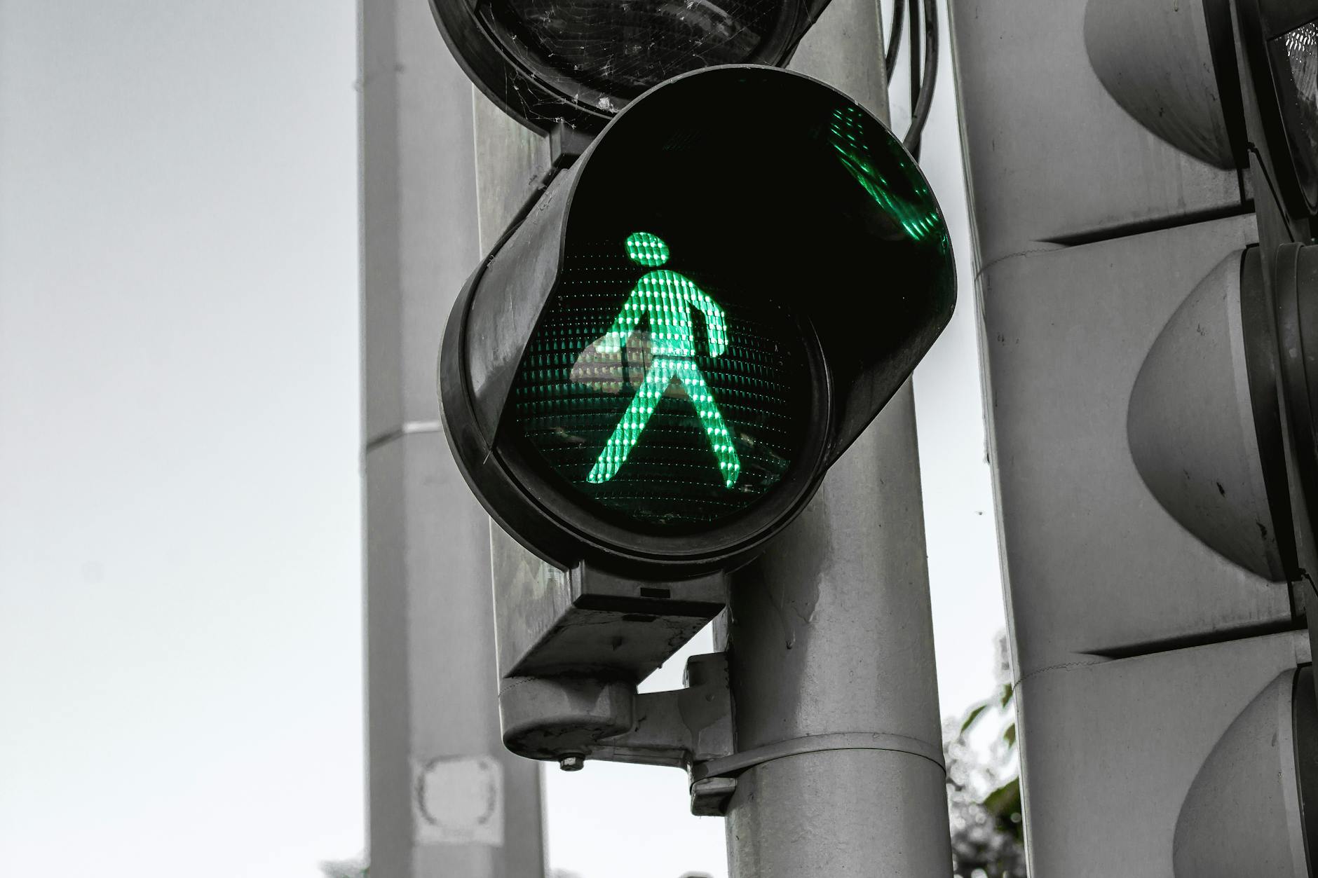 Crafting a Personalized ‘Career Stoplight’ to Signal Progress and Priorities