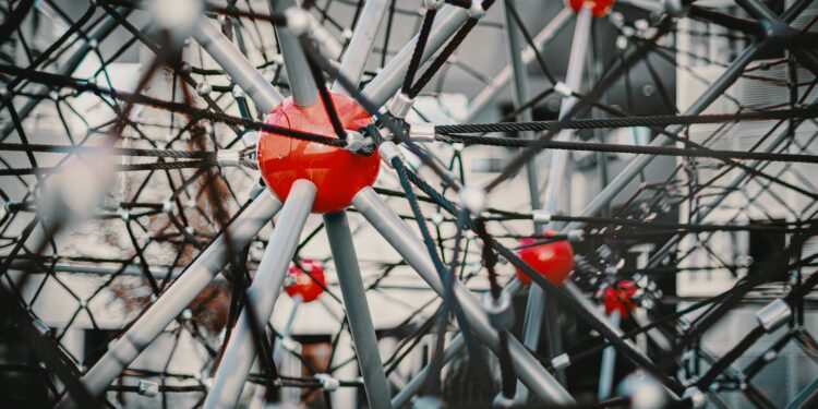 Cross‑Industry Mentorship as a Structural Engine for Innovation‑Driven Economic Mobility
