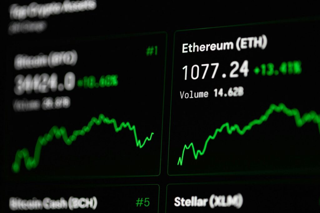 Crypto‑Sentiment Dynamics: How Behavioral Finance Shapes Capital Flow in an Uncertain Digital Market