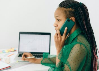 Data Fluency as Institutional Capital: How Gen Z’s Critical‑Thinking‑Computational Nexus Reshapes Career Trajectories