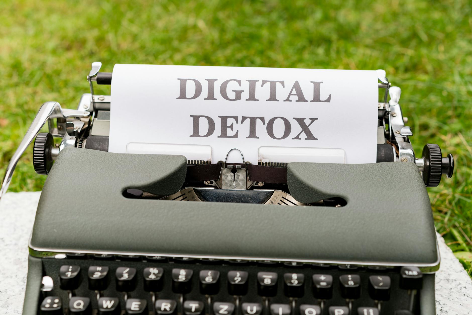 Digital Balance as a Strategic Asset: Aligning Mental Wellness and Literacy in the Modern Workplace
