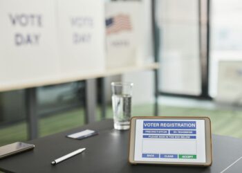 Digital Ballots, Disinformation, and the New Power Balance in Elections