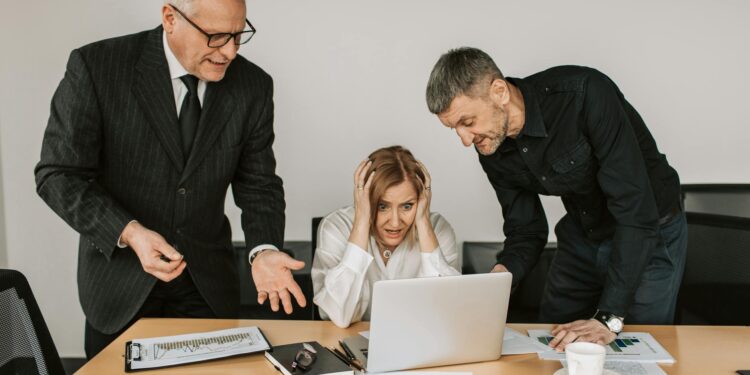 Emotional Contagion as a Leadership Lever: Structuring Psychological Safety in High‑Stress Workplaces