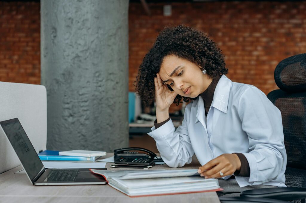 Emotional Intelligence as a Buffer Against Decision Fatigue: Structural Levers for Career Longevity