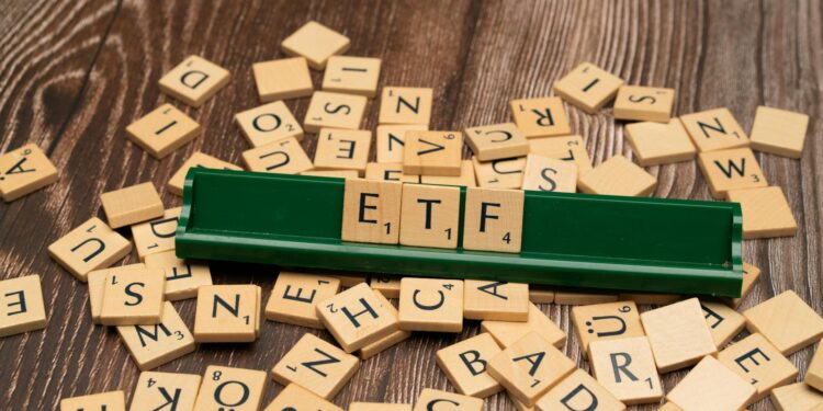 ESG Investing’s Hidden Feedback Loop: How Metric Chaos and Institutional Power Reshape Capital Allocation