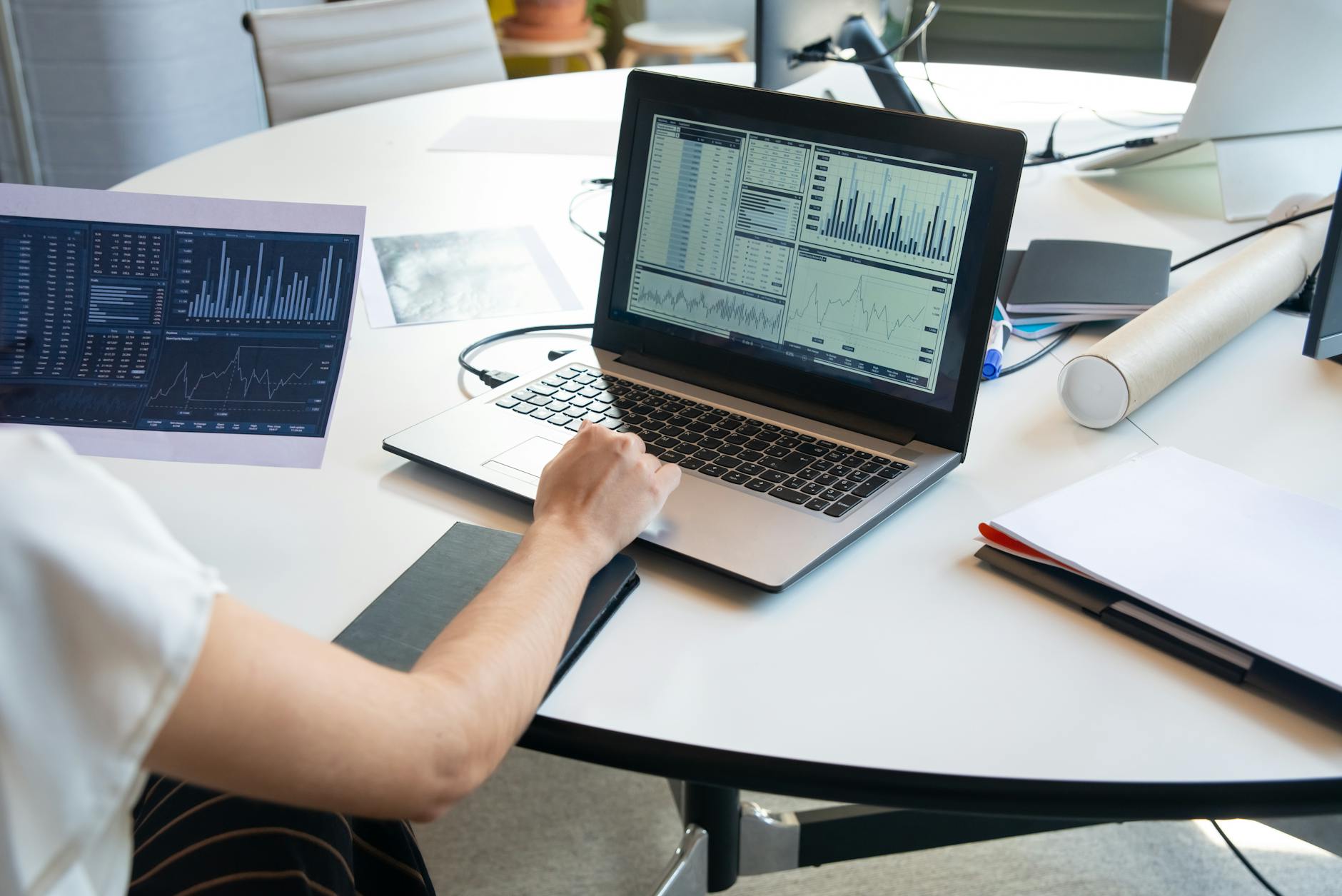 From Information Overload to Insight: 7 Strategies to Prioritize Your Professional Development in a Data-Driven World