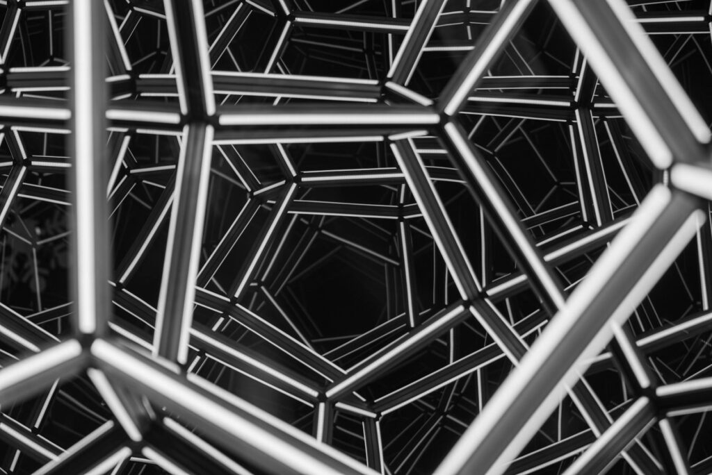From Skill Hubs to Knowledge Commons: Metaverse‑Powered Learning Ecosystems Reshape Career Capital