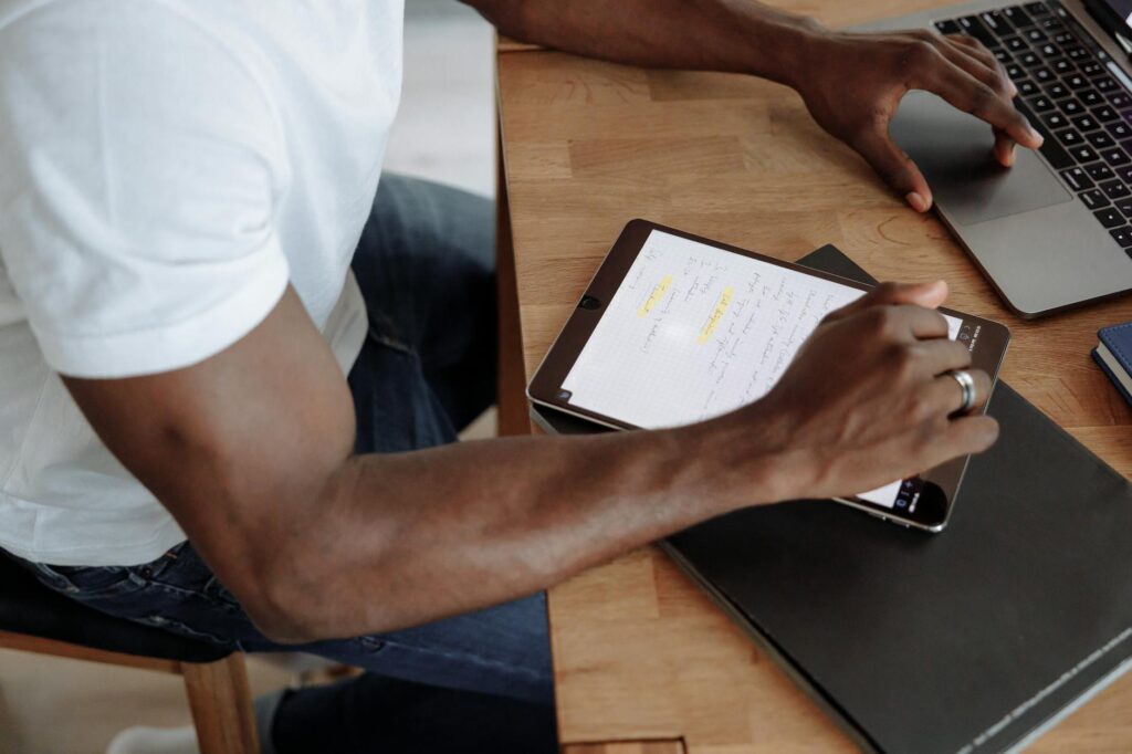 Gig Workers Face Security vs Instability Dilemma
