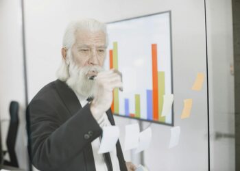 Hidden Leadership Traps That Undermine Senior Executives