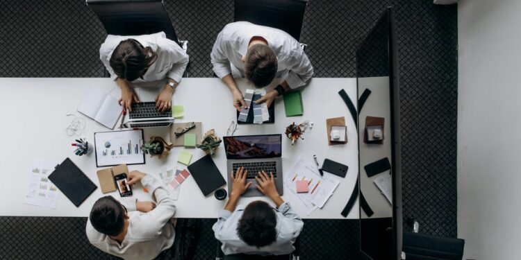 Leveraging Proximity to High-Growth Industries for Career Advancement