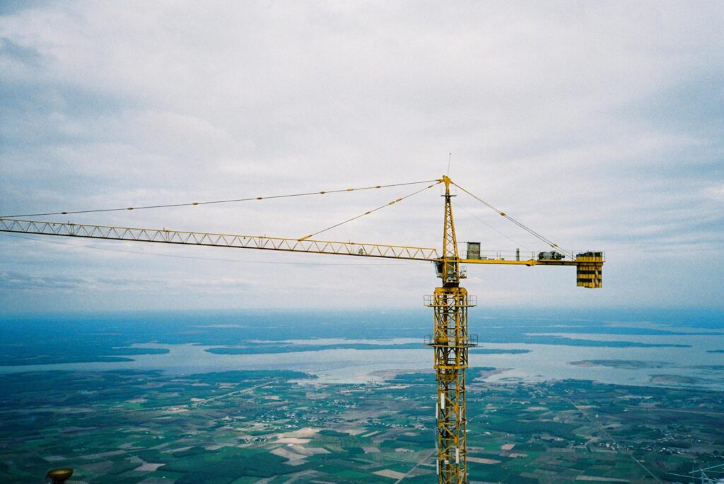 Leveraging Proximity to High-Growth Industries for Career Advancement