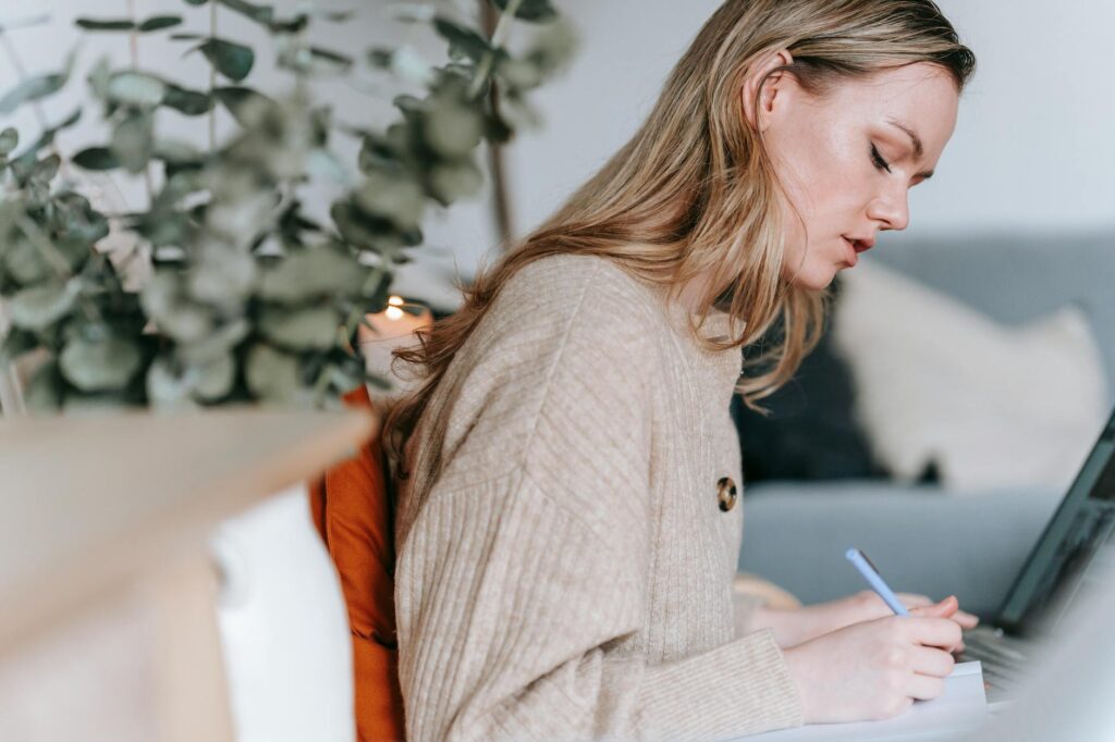 Leveraging Your Side Hustle as a Stepping Stone for Your Dream Job