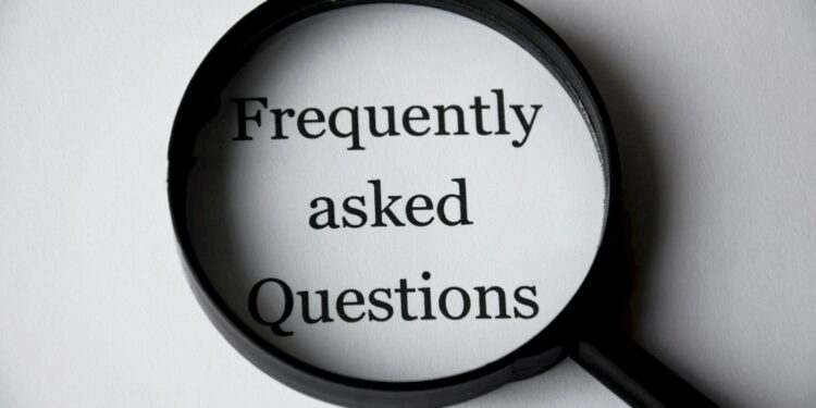 Mastering the Art of Performance Reviews: 7 Essential Questions to Ask for Guaranteed Next Steps