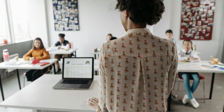 Mastery‑First Curricula Reshape the Architecture of Student Success