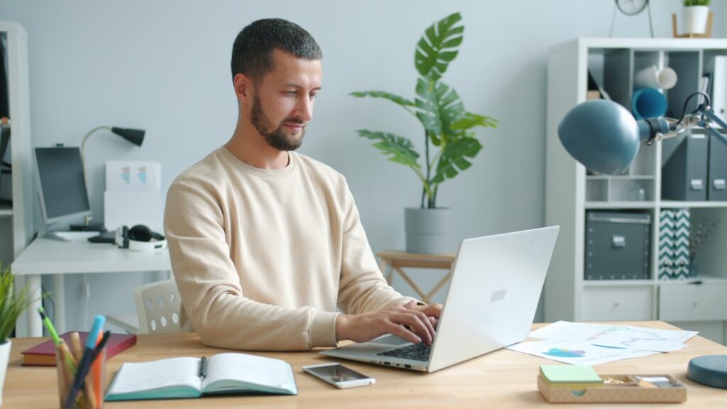 Maximizing Remote Work Productivity: 7 Essential Tools and Routines