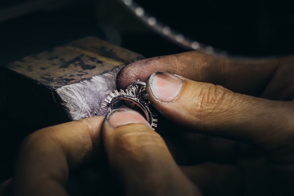 Sustainable Brilliance: How Luxury Jewelers Are Redefining Craftsmanship Under Climate Pressure