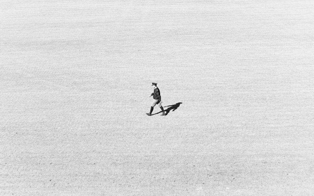 The Self‑Sufficiency Paradox: When Autonomy Undermines Career Capital