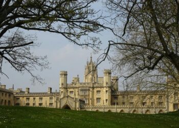Three dynamics driving elite university funding advantage