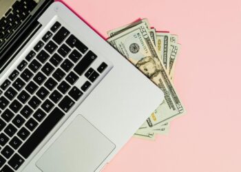 Turning a Side Hustle into a Main Income Stream: 7 Proven Strategies