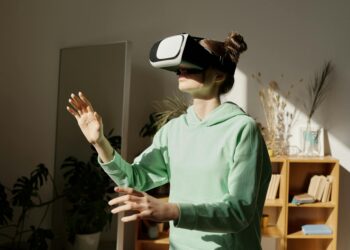 Virtual Reality as a Structural Safety Net: Re‑Engineering Emotional Resilience in the Creative Economy
