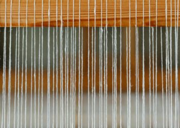 When Algorithms Weave: How Emerging Tech Is Re‑engineering Craftsmanship for Sustainable Fashion