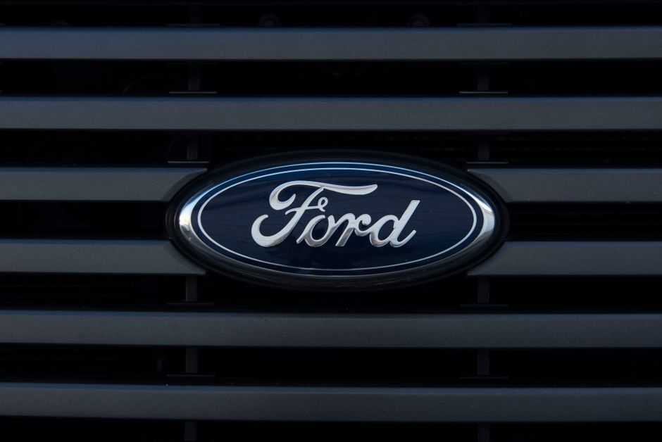 Ford Negotiates With Canadian Workers Under Cloud of Trade Uncertainty