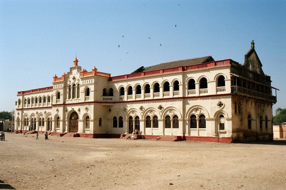 Marathwada Colleges Suspend First-Year PG Admissions