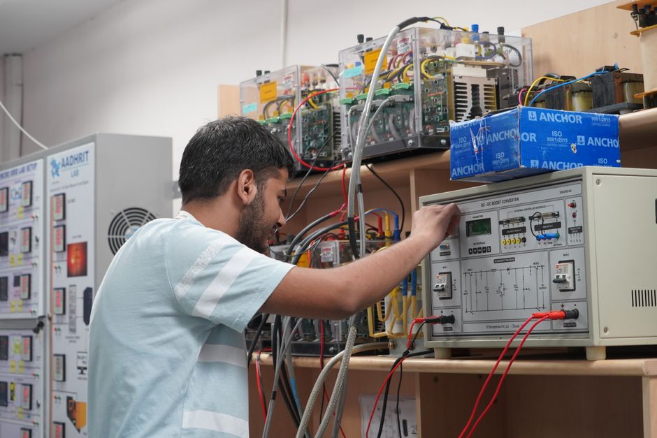Engineering College ROI: IITs, NITs, Private Comparison