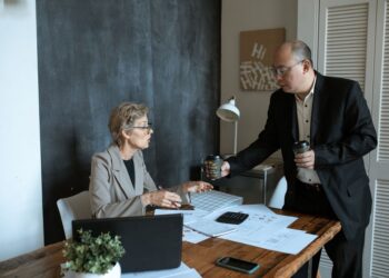 5 Ways to Effectively Communicate Your Career Goals to Your Manager Without Losing Trust