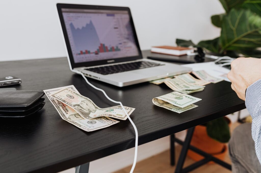 7 Cash Flow Management Rules Every Business Owner Needs