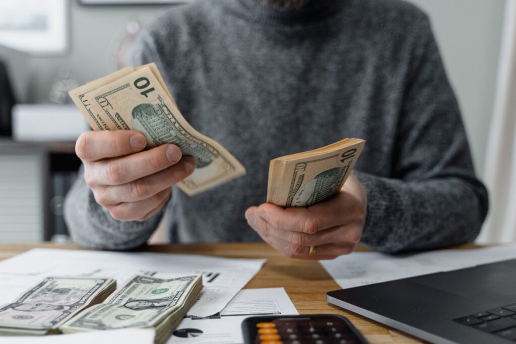 7 Cash Flow Management Rules Every Business Owner Needs