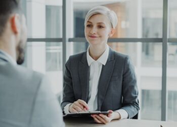 7 Strategies for Navigating Salary Discussions with Remote Interviewers
