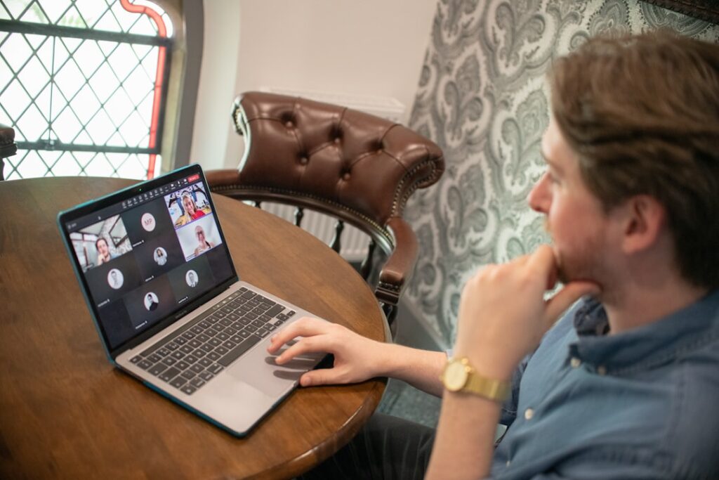 7 Ways Intentional Time Block Scheduling Mitigates Burnout in Remote Teams