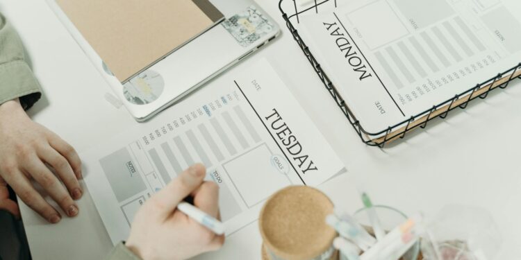7 Ways to Accelerate Your Career Growth with a Weekly Routine