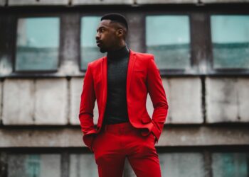 7 Ways to Craft a Compelling Personal Branding Statement for Mid-Career Professionals