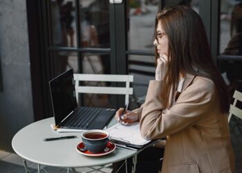 7 Ways to Craft a Reverse Commute That Actually Boosts Your Career and Quality of Life