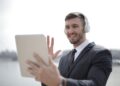7 Ways to Master the Art of Elevator Pitches for Virtual Meetings