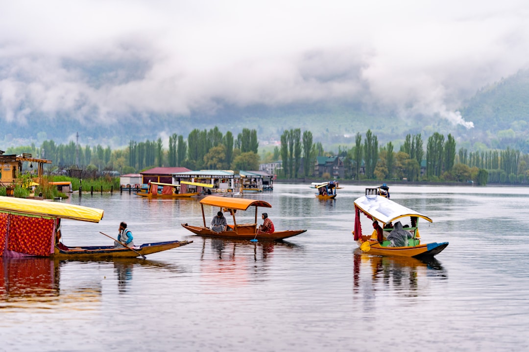 Kashmir sees surge in short-stay tourists
