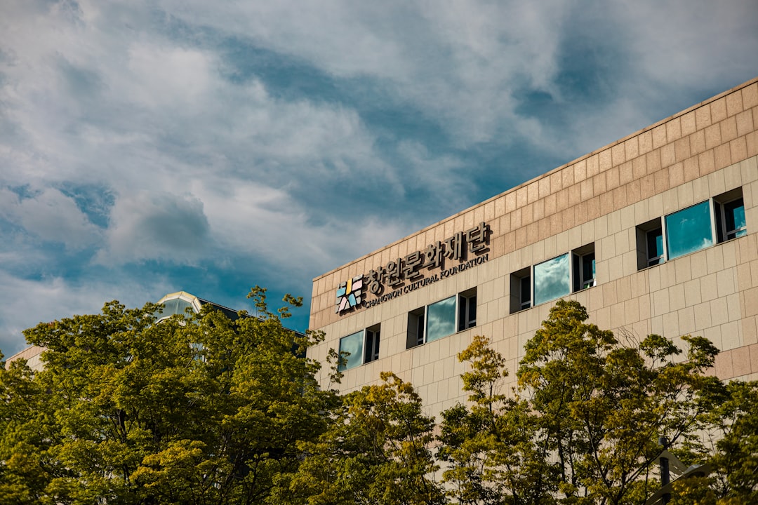 Korea’s Current Account Surplus Drives Semiconductor Job Growth