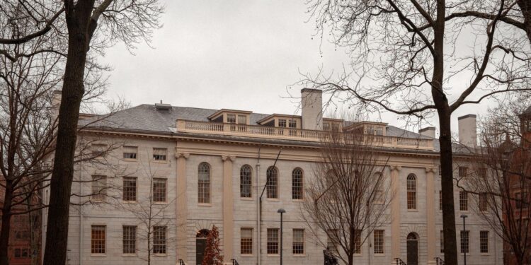 Clark University Joins Massachusetts Transfer Guarantee, Expanding Pathways to Four-Year Degrees