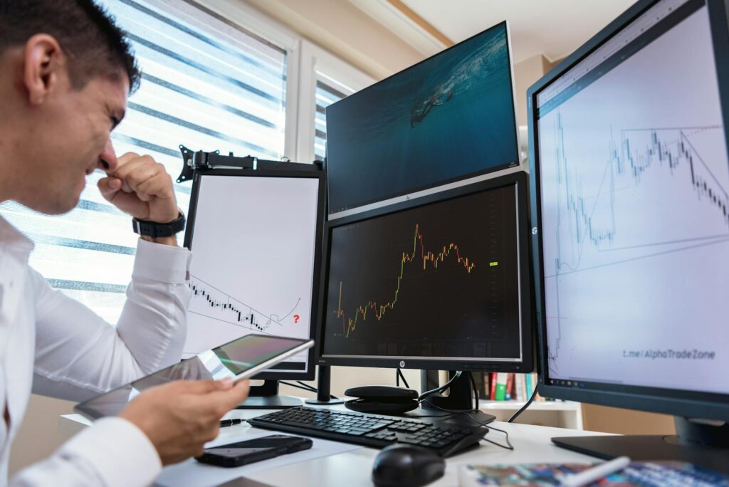 Diversified AI Strategies Gain Favor Among Investors