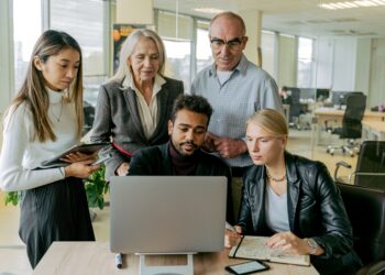 Emotional Intelligence as the Structural Glue for Multigenerational Workforces