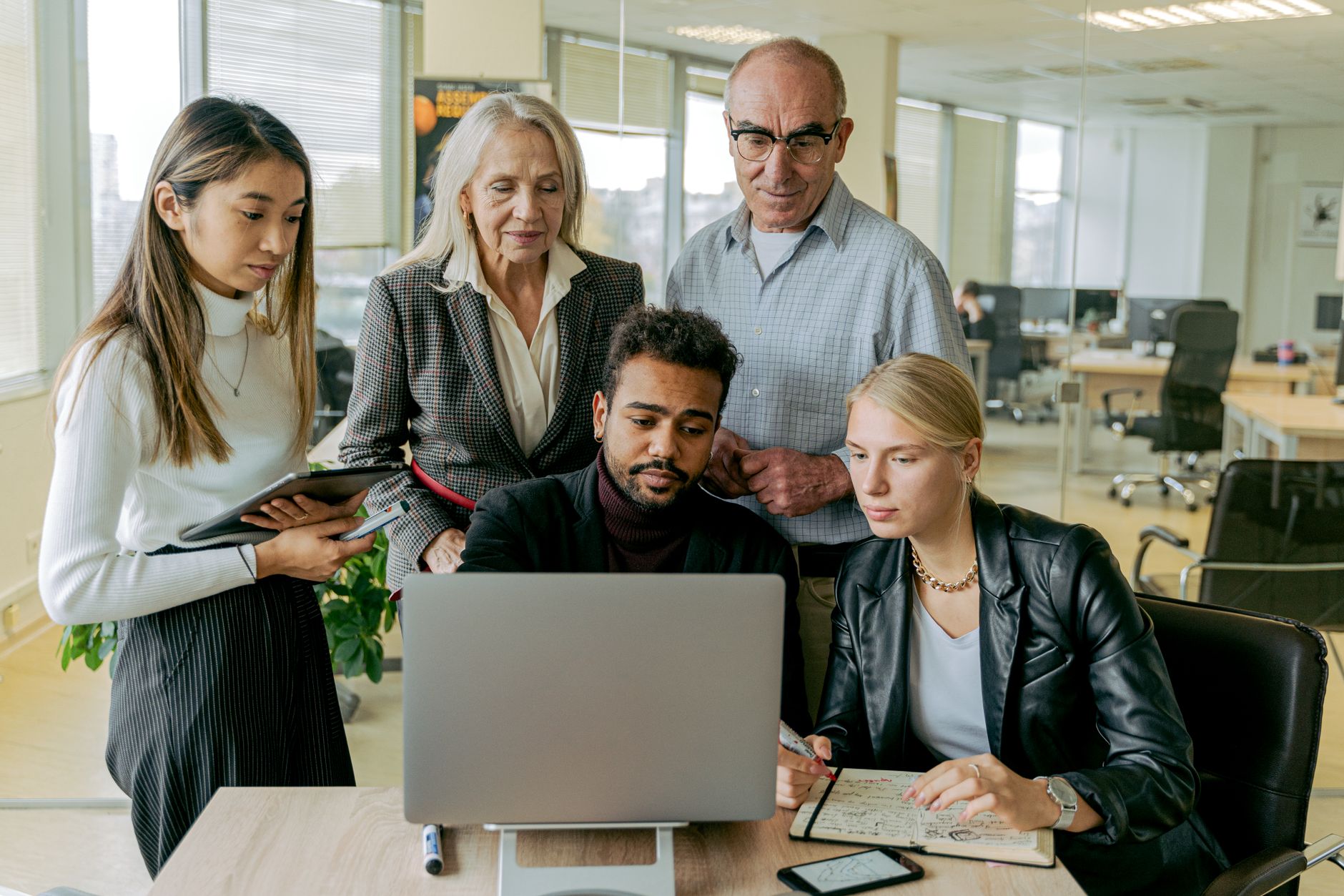 Emotional Intelligence as the Structural Glue for Multigenerational Workforces