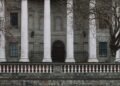 Founders Downplay ESG Hype to Attract Long-Term Investors