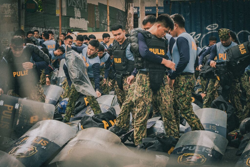 Gunfire Erupts at Philippine Senate During Standoff Over ICC-Wanted Senator